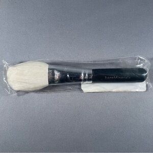 BareMinerals Soft Sweep Cheek Brush